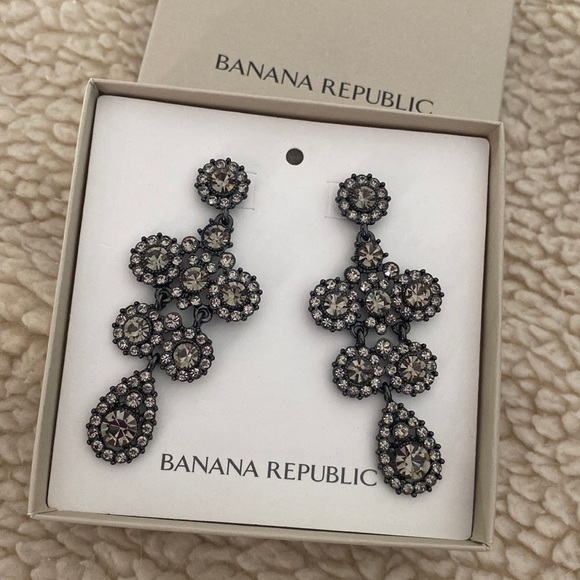 Banana Republic fashion SPARKLE STONE dangle earrings NIB - Picture 1 of 7